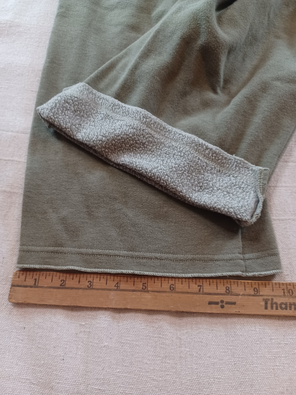 American Eagle Outfitters Olive Green Cropped Sweatpants Women's Size Medium - Picture 7 of 7